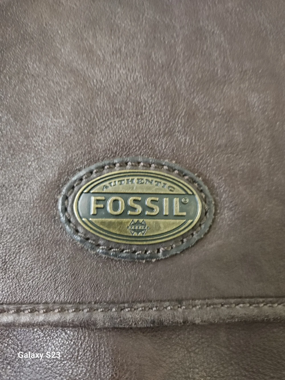 Fossil Men's Brown Leather Messenger Bag - Classic Crossbody